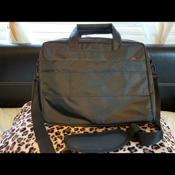 Hello kitty laptop bag - Picture 5 of 5